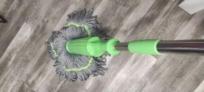 Self-twisting Rotating Mop